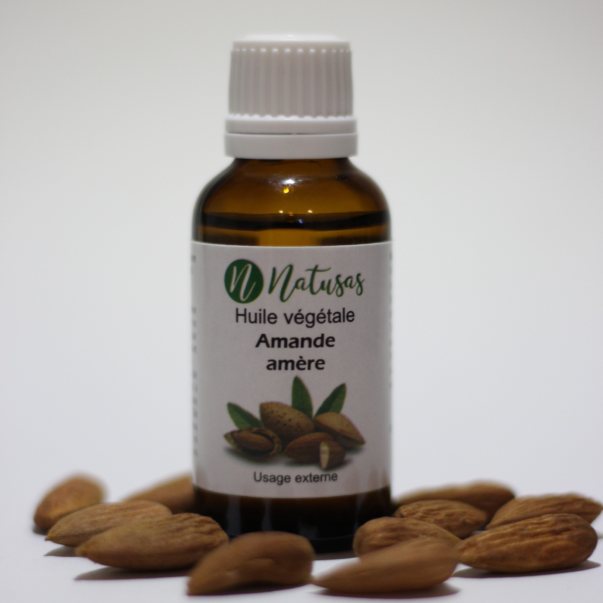 Huile d’amande amère